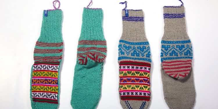 Lahauli Knitted Socks & Gloves