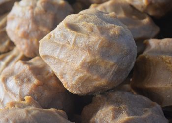 Marayoor Jaggery (Marayoor Sharkara)